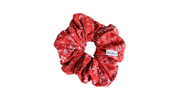 XXL scrunchie rood paisley print hand geit boerin boerenzakdoek